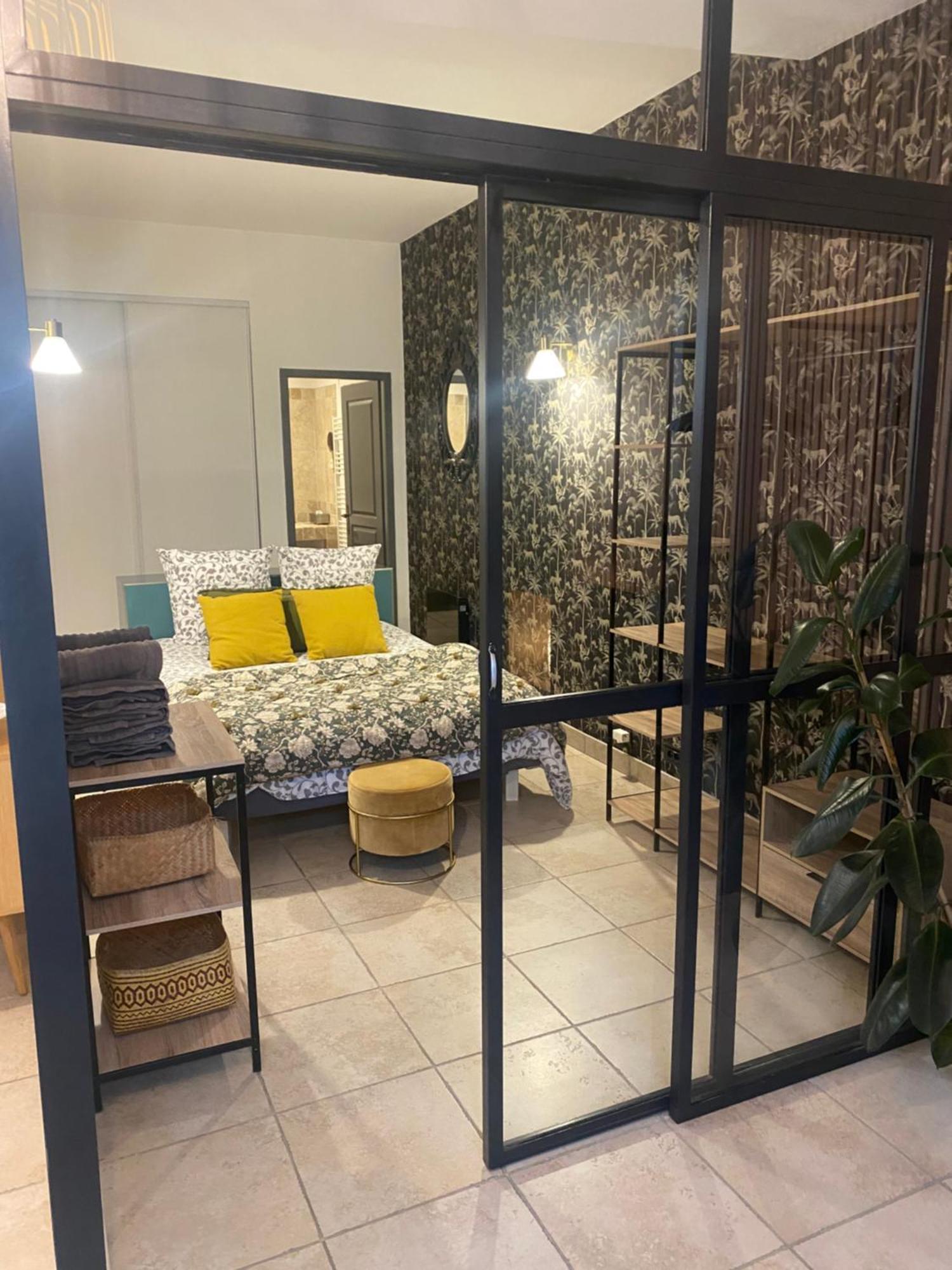 Saint-Rémy-de-Provence Le Loft City, Au Coeur Du Village מראה חיצוני תמונה